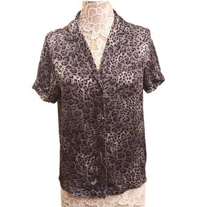 NEIMAN MARCUS INTIMATES Silk Black/Gray Leopard Print Button Down SS Sleep Top